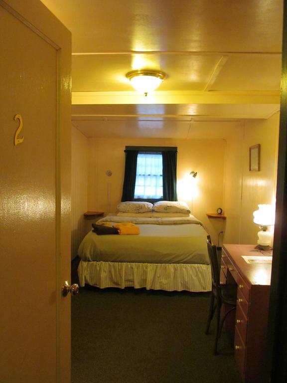 Talkeetna Roadhouse Hotel Стая снимка